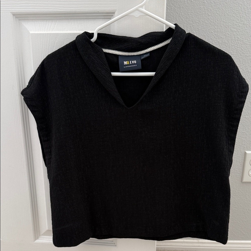 Maeve Black V-Neck Crop Top